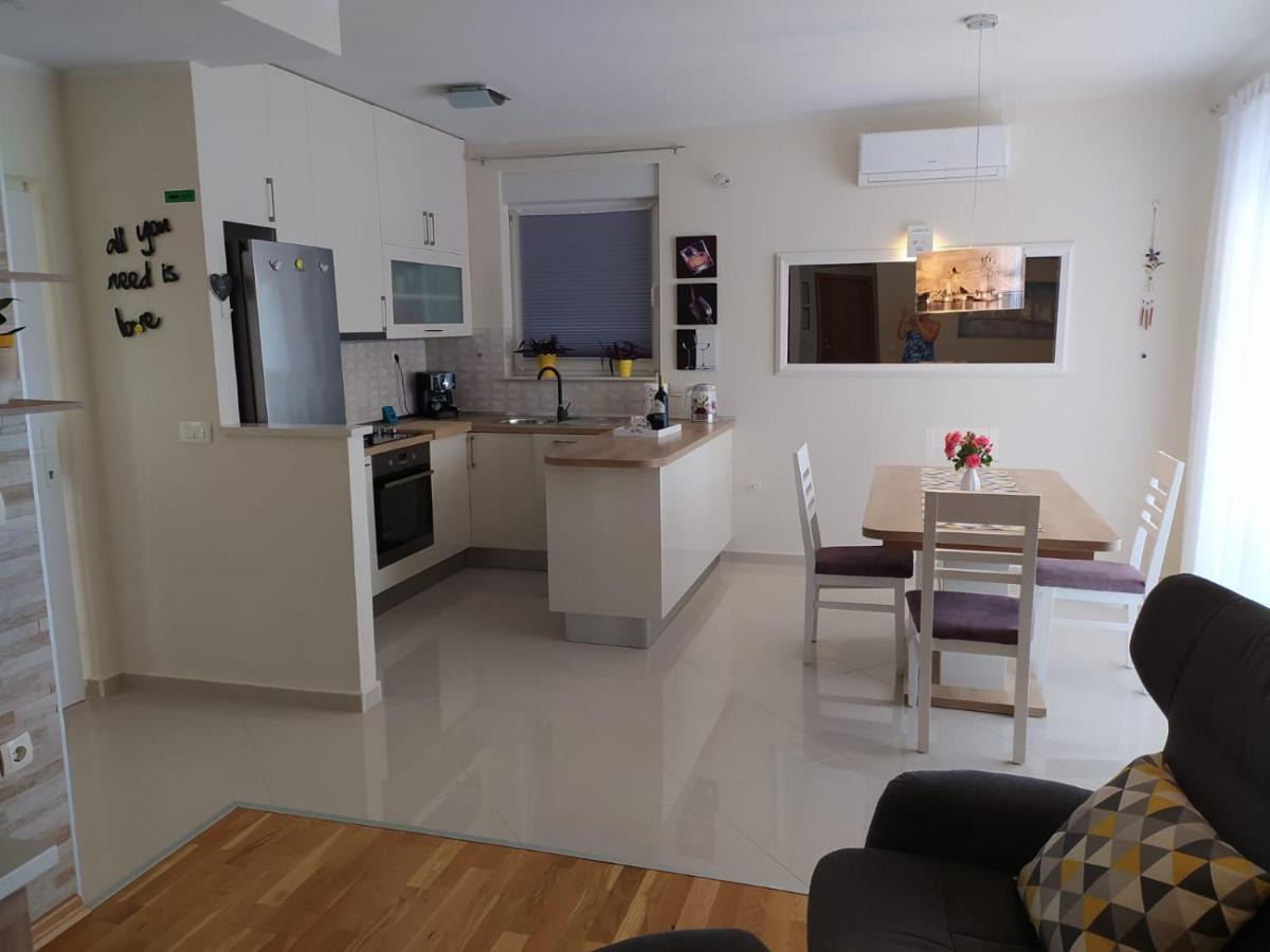 Apartman Pejic,Makarska,Veliko Brdo Exterior photo